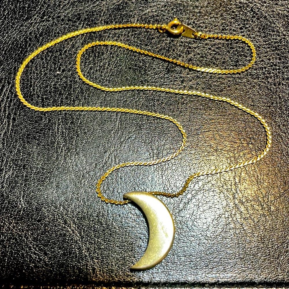 Gold Plated Necklace/Chain & Moon Pendant